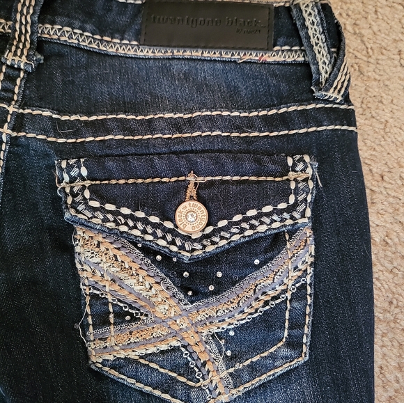 Rue21 Denim - Rue 21 Slimboot jeans 0R. $10